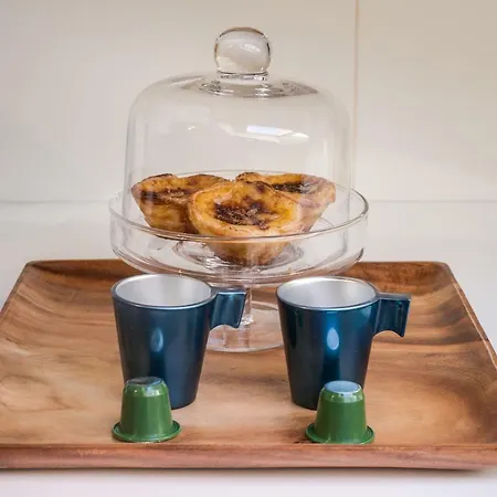 Santos Gem I - In Trendy Neighborhood *