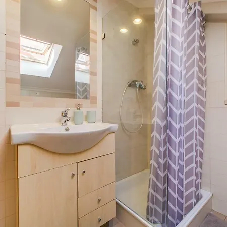 Santos Gem I - In Trendy Neighborhood * リスボン