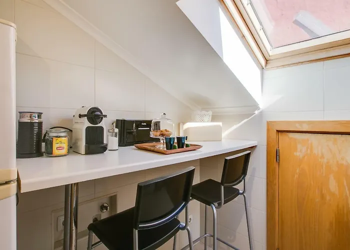 Santos Gem I - In Trendy Neighborhood * Lisboa