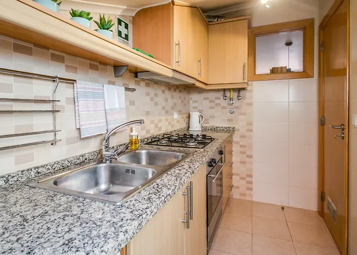 Santos Gem I - In Trendy Neighborhood * Lisboa