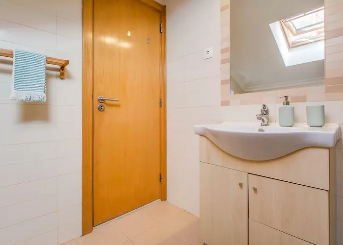 Santos Gem I - In Trendy Neighborhood شقة Lisboa